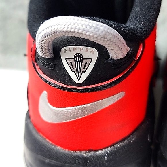 Nike Air More Uptempo Pippen Kids Sneakers. Size 10C - Picture 6 of 11